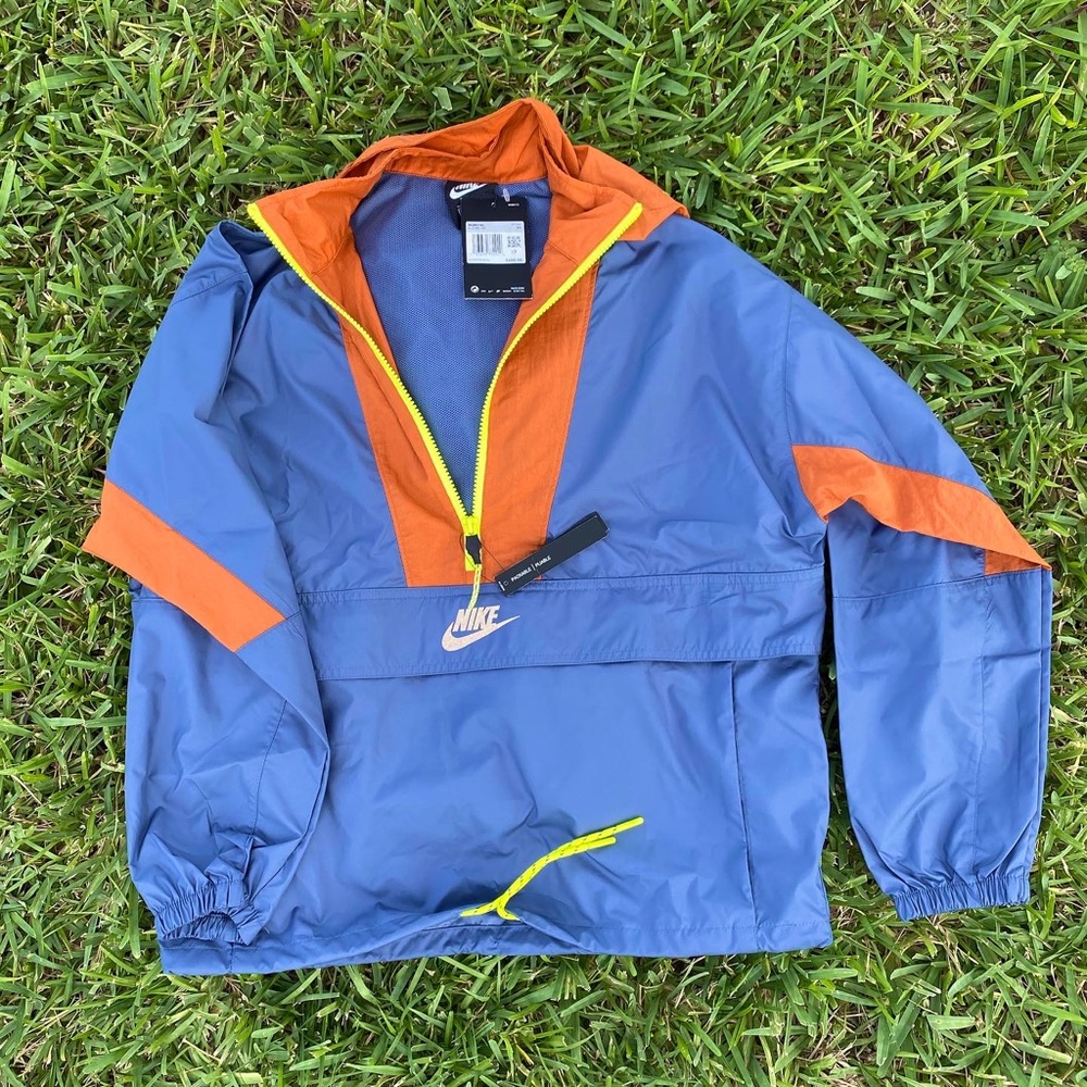 Nike pullover windbreaker
